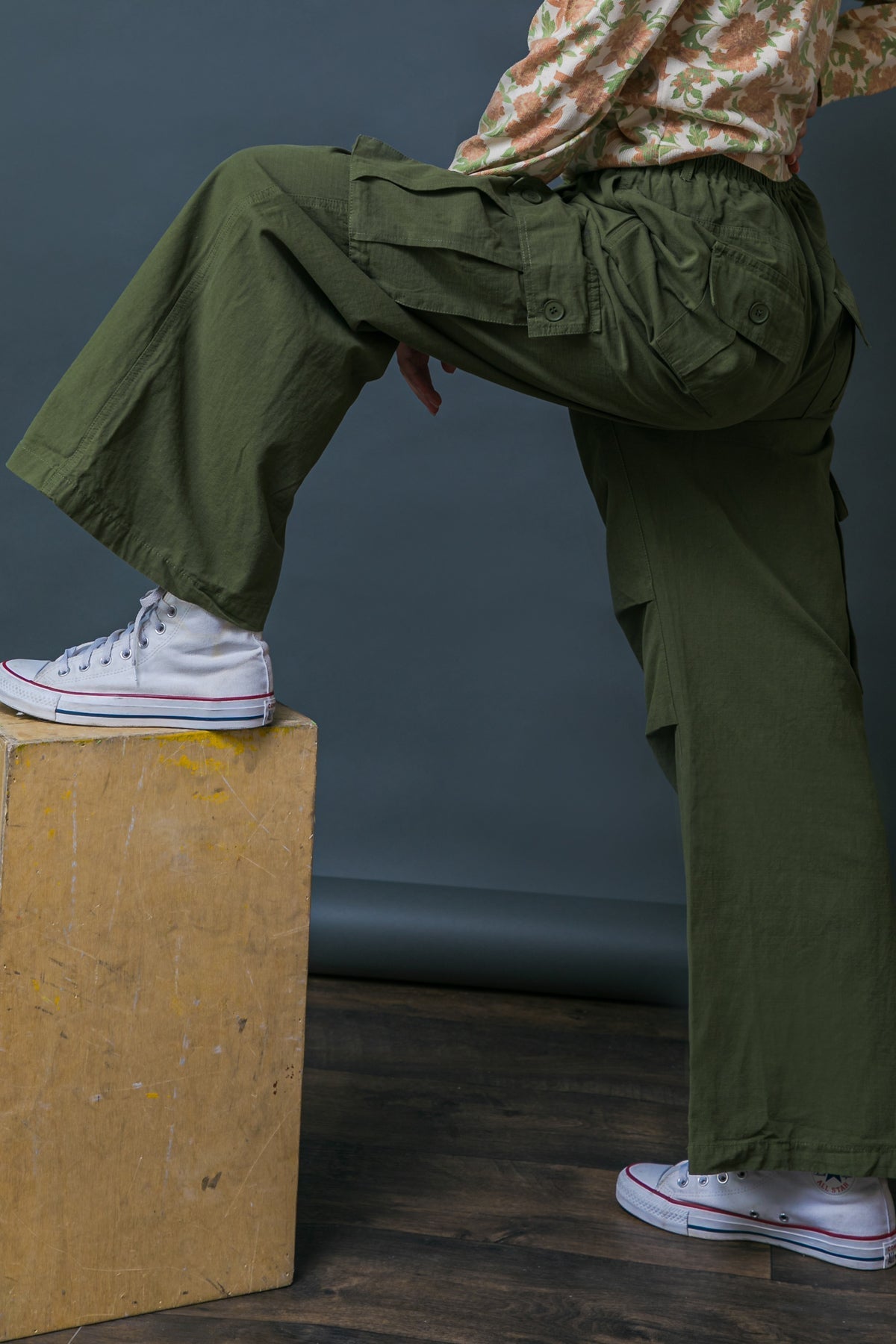 INCREDIBLE MOMENTS WOVEN CARGO PANTS - Mack & Harvie