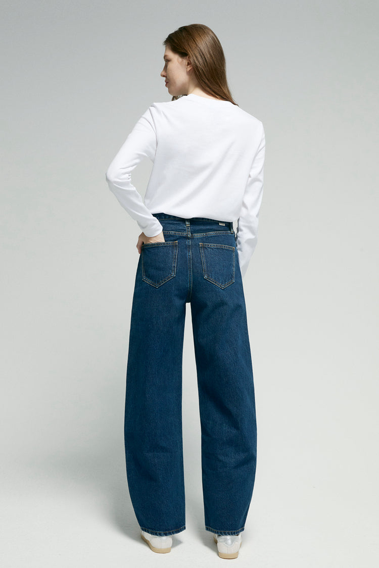 Slope Curve Jeans