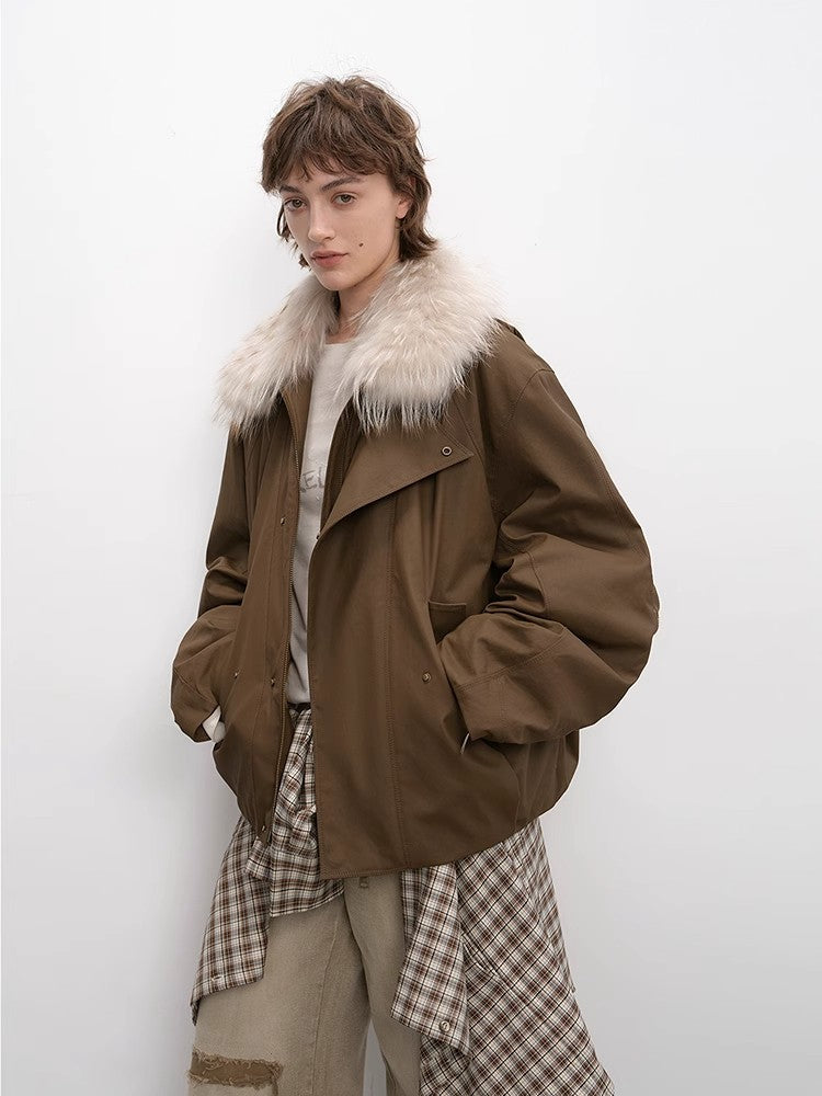 Cutting-Edge Style, Warm and Detachable Raccoon Fur Collar Short Silhouette Down Jacket