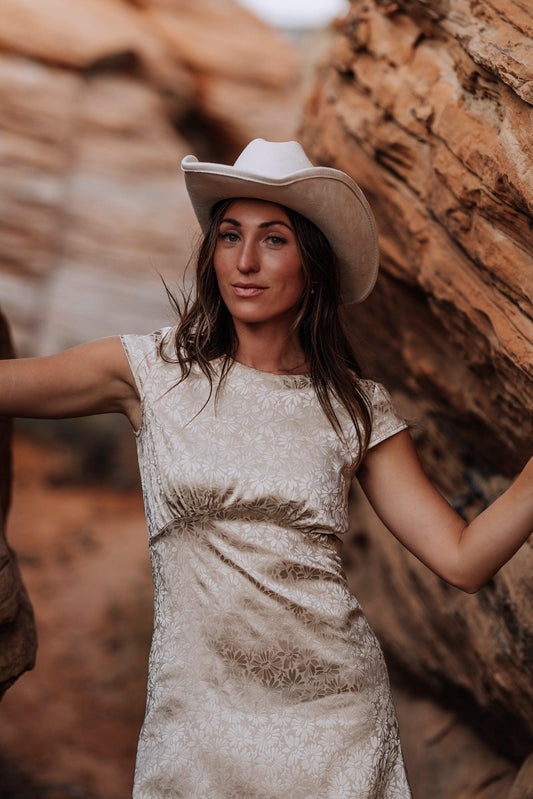 Indie Midi Dress in Gold