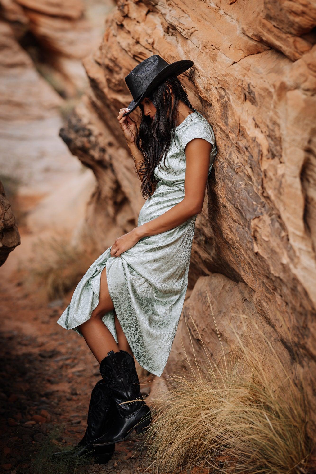 Indie Midi Dress in Sage Green