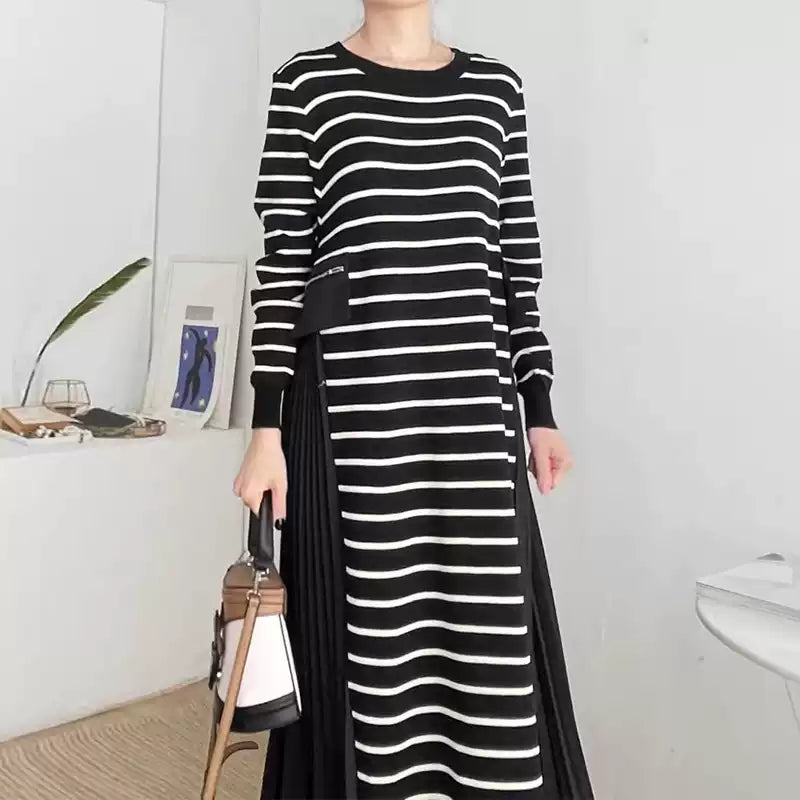 Loose Side Slit Striped Knit Dress