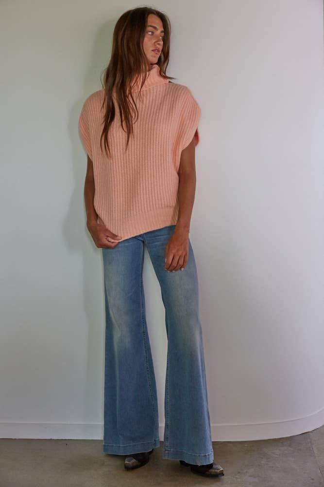 Sleeveless Knit Sweater w/ Turtleneck - Cream