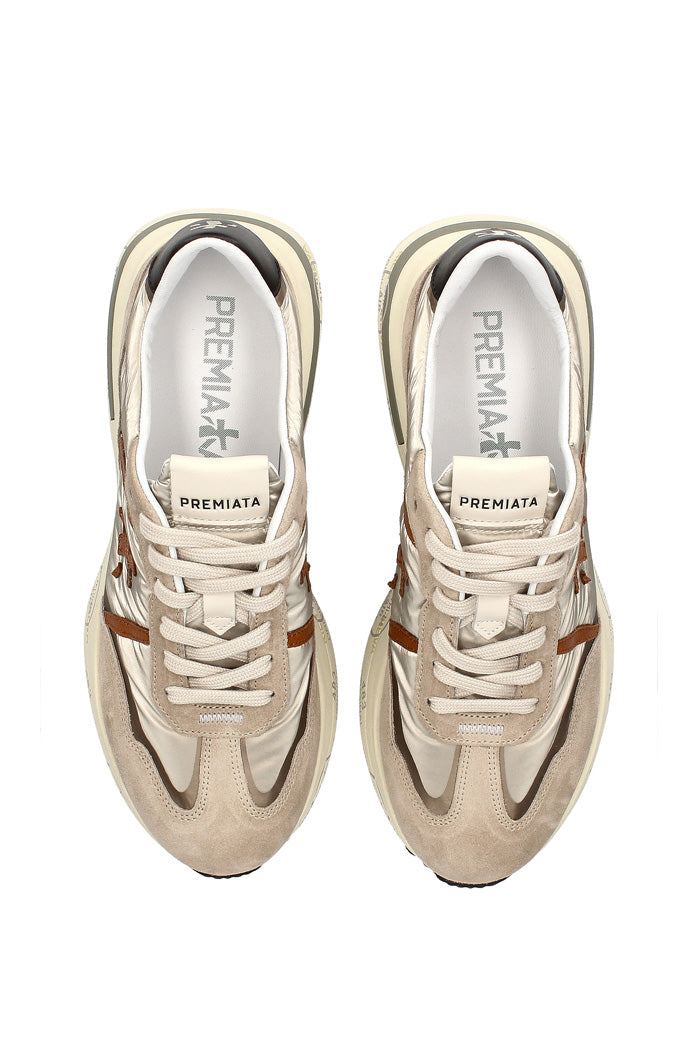 Cassie Sneaker
