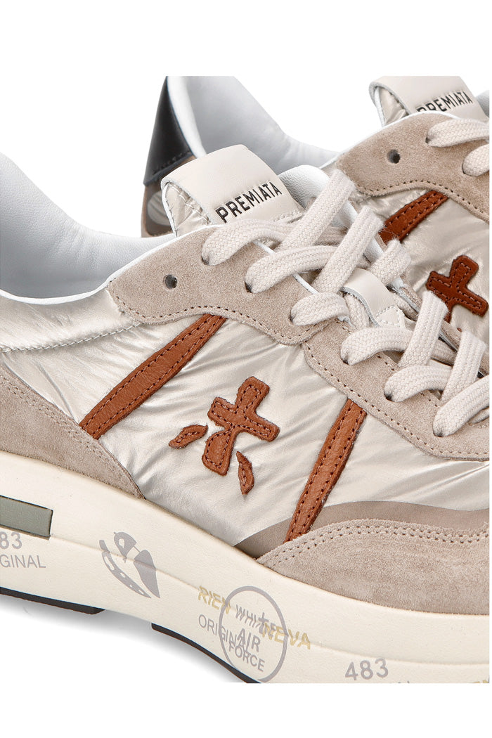 Cassie Sneaker
