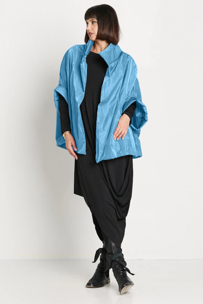 Planet Nylon Chic Cape