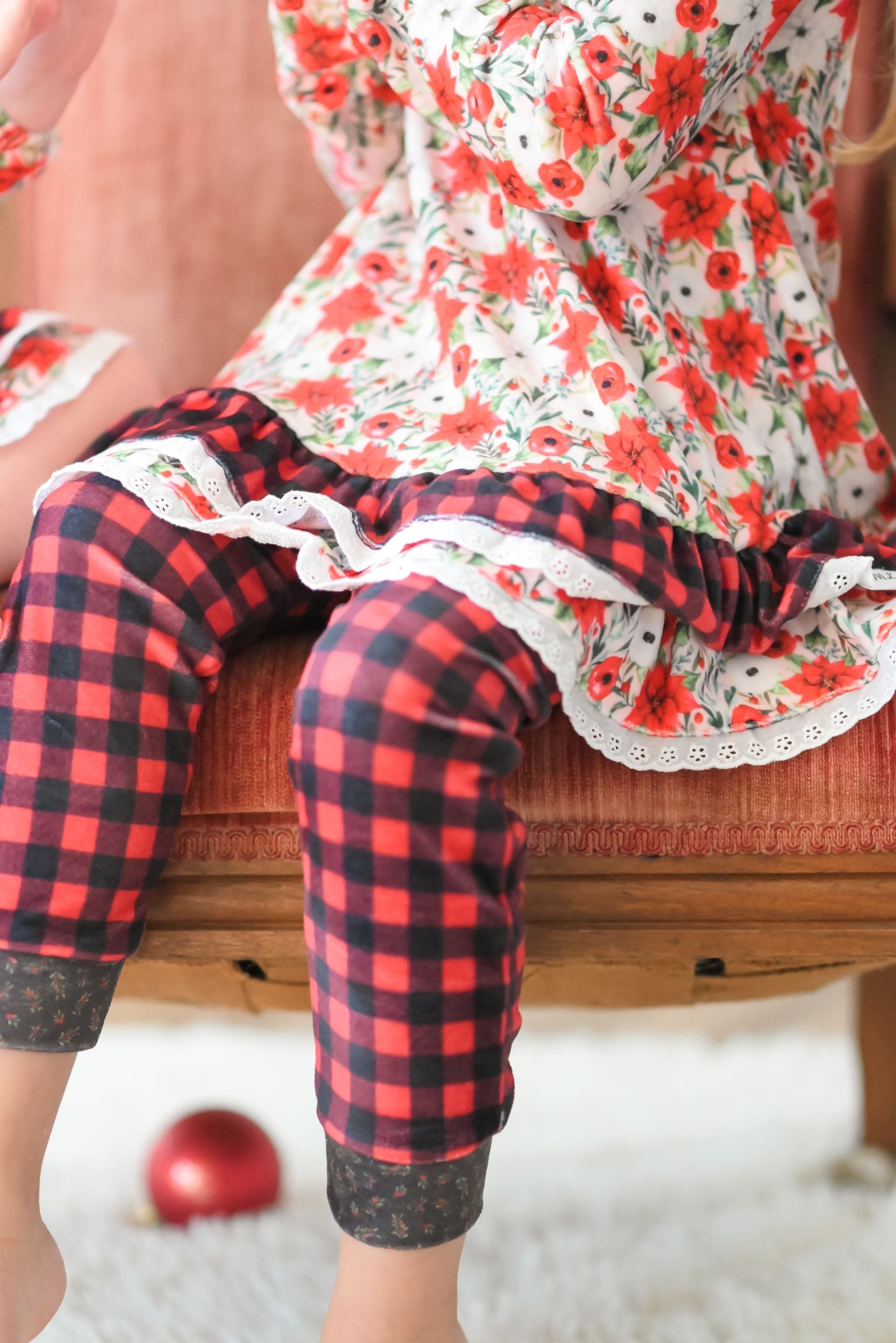 Poinsettia Holly Berry Girls Tunic Cozy Set