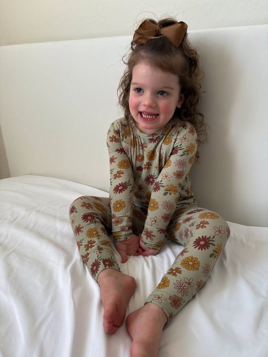 Alyson Floral (Ribbed) | Bamboo Two Piece Pajamas