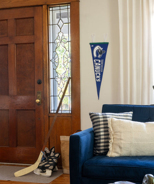 Vancouver Canucks Pennant • NHL x Oxford Pennant