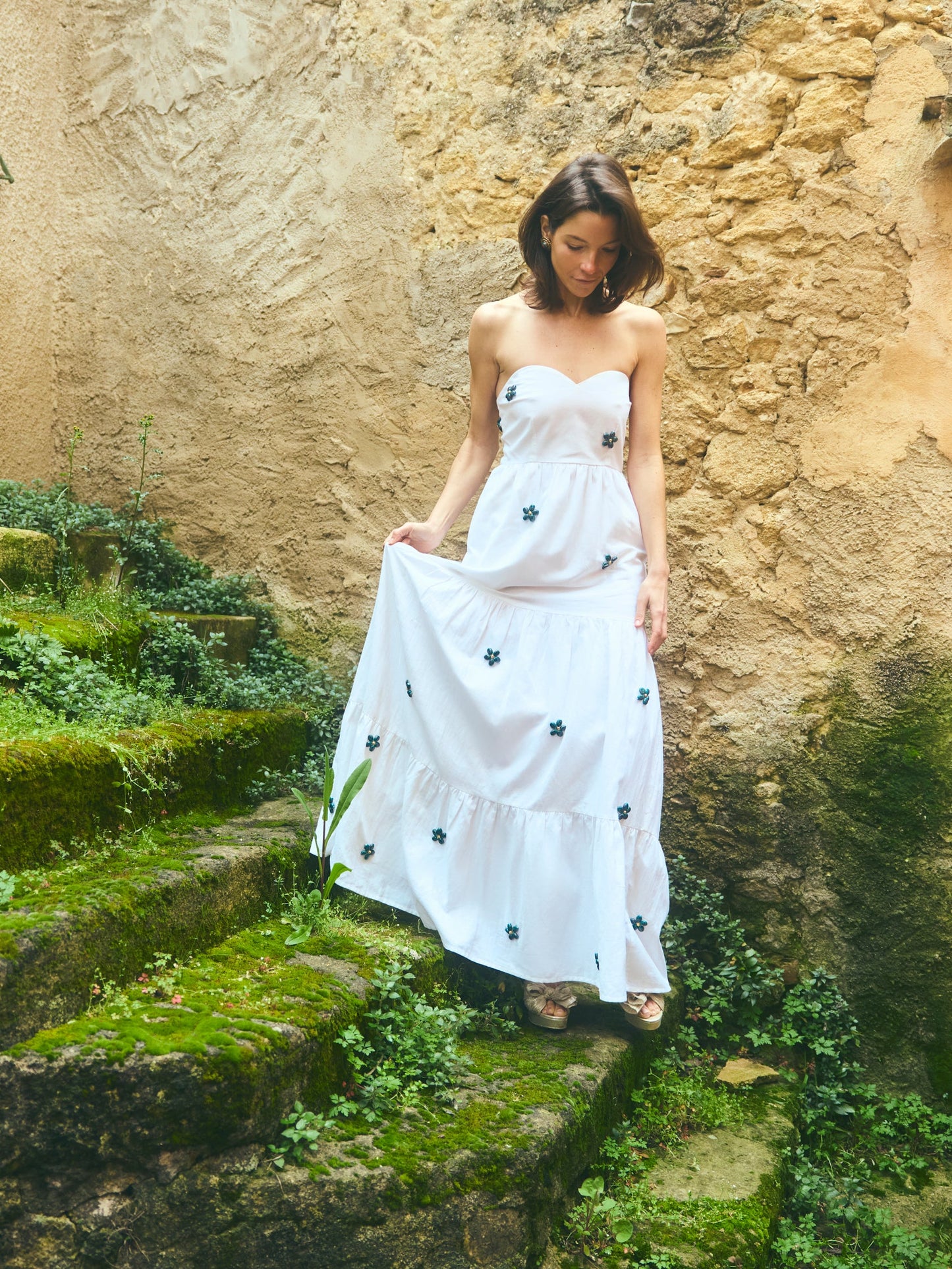 Days Gown