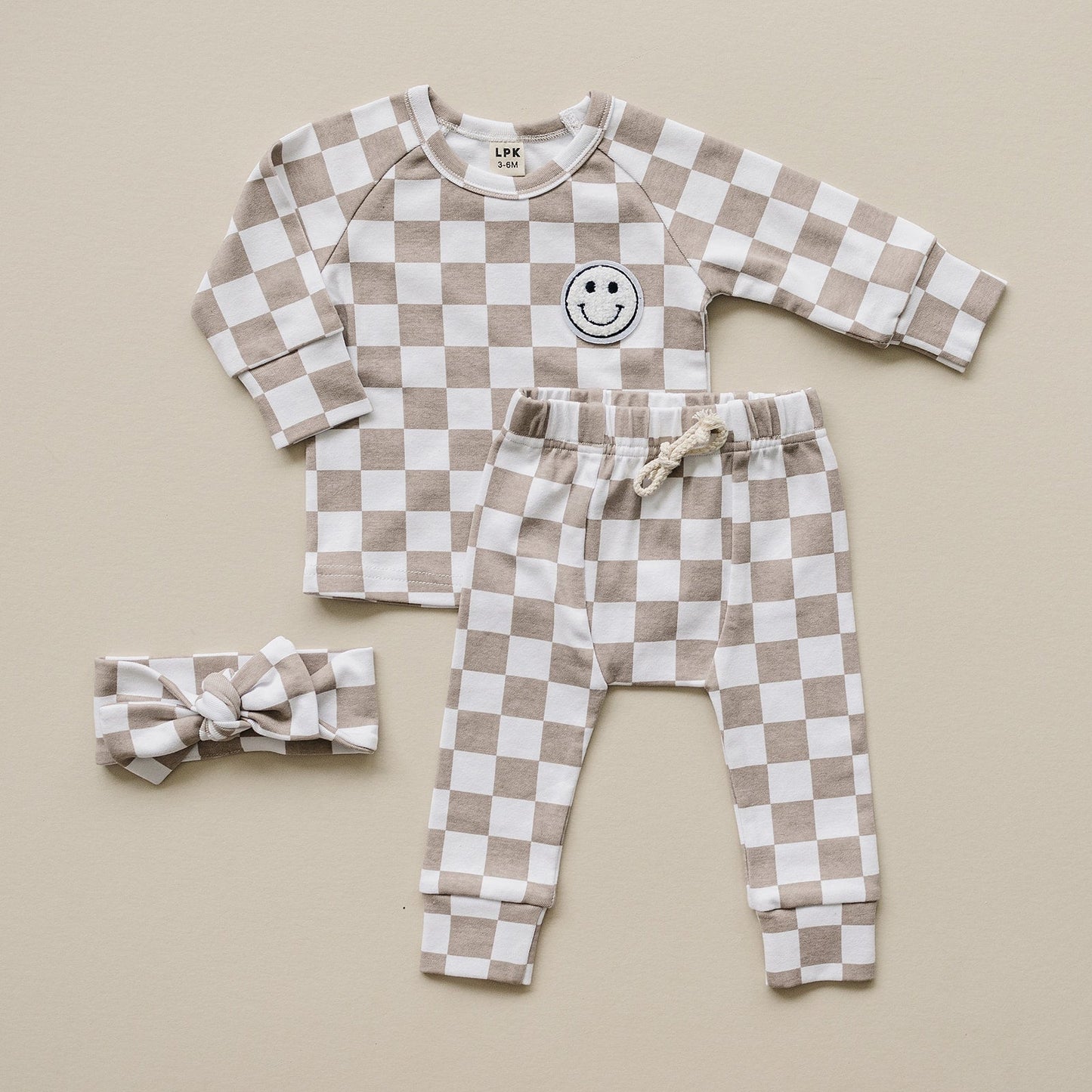 Checkered Smiley Lounge Set | Latte