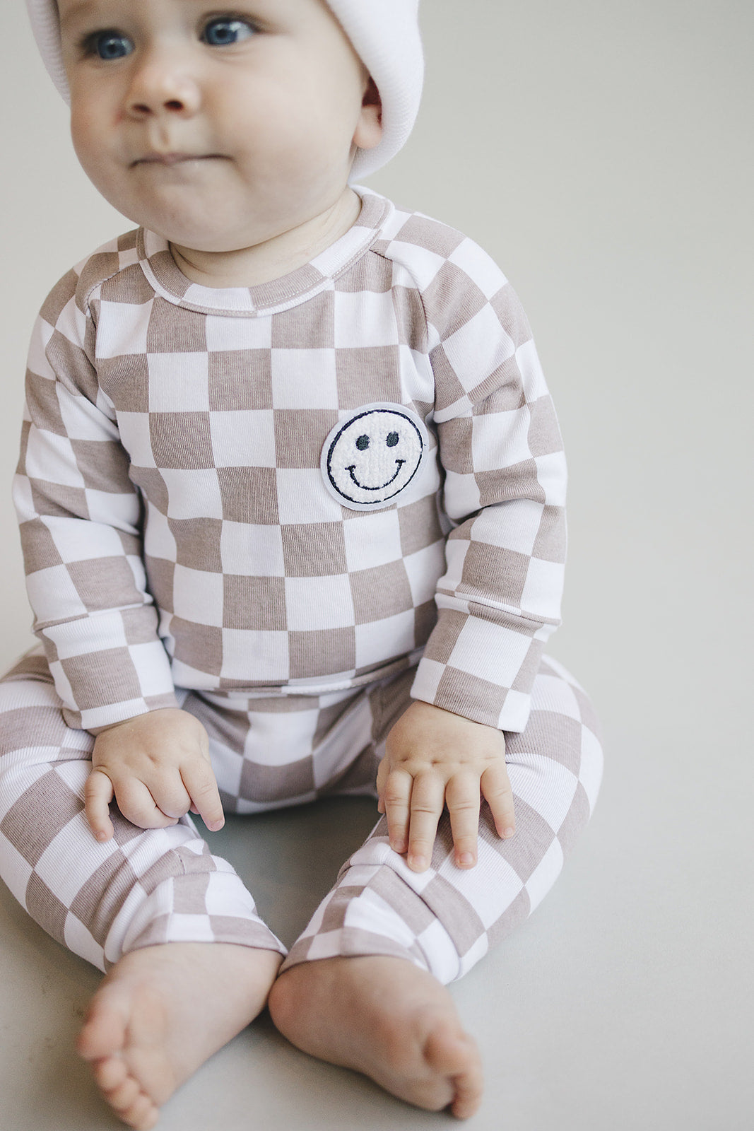 Checkered Smiley Lounge Set | Latte