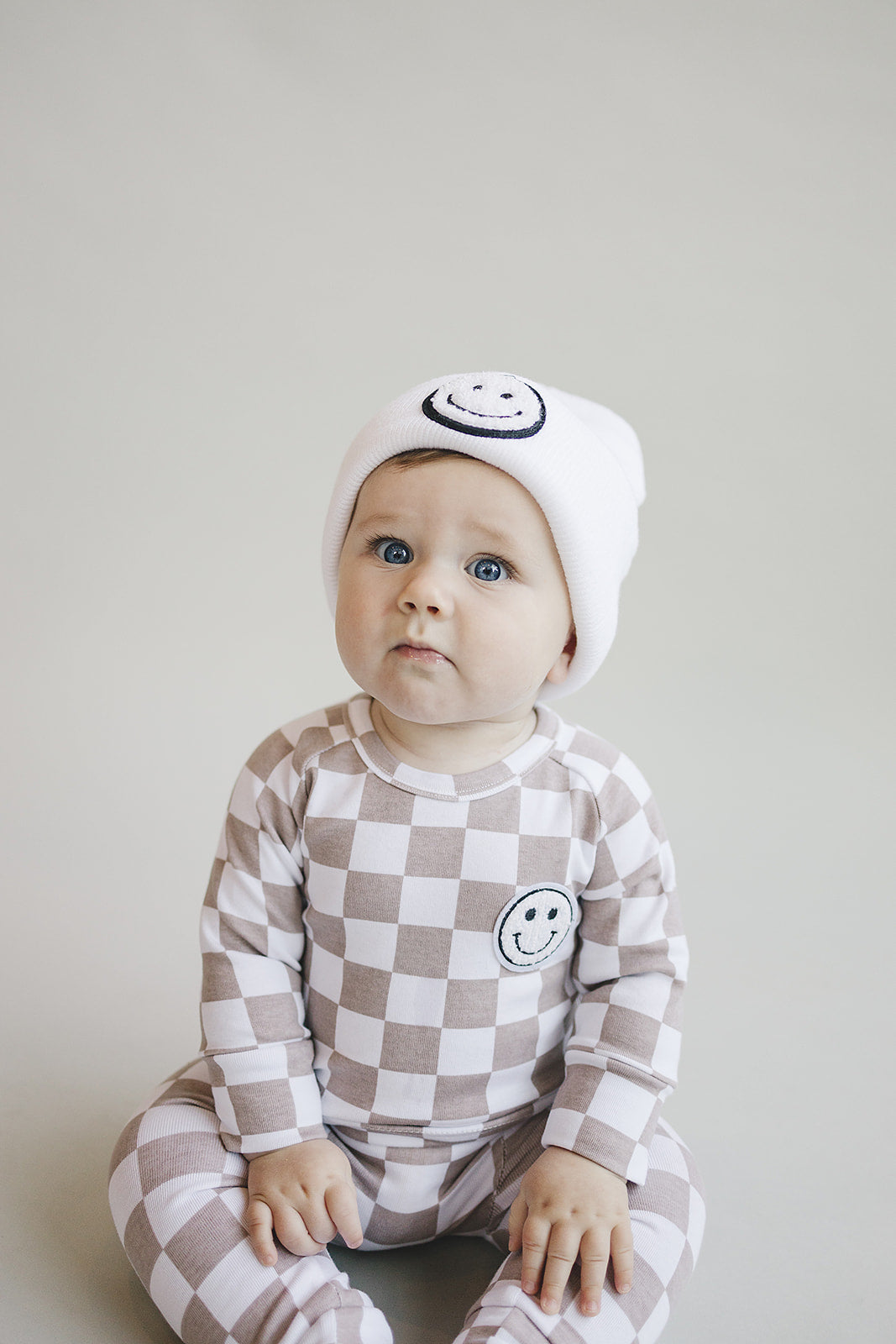 Checkered Smiley Lounge Set | Latte
