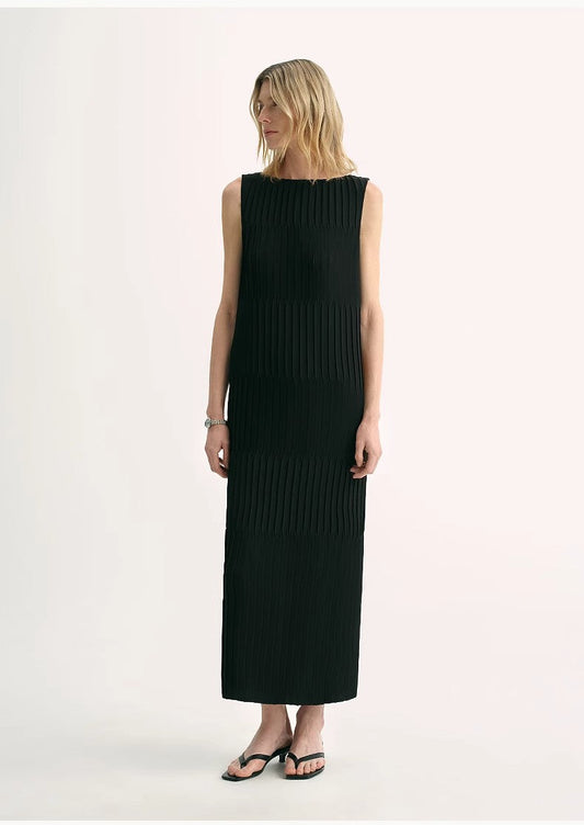 Handmade Pleated Straight Sleeveless Boat Neck Dress