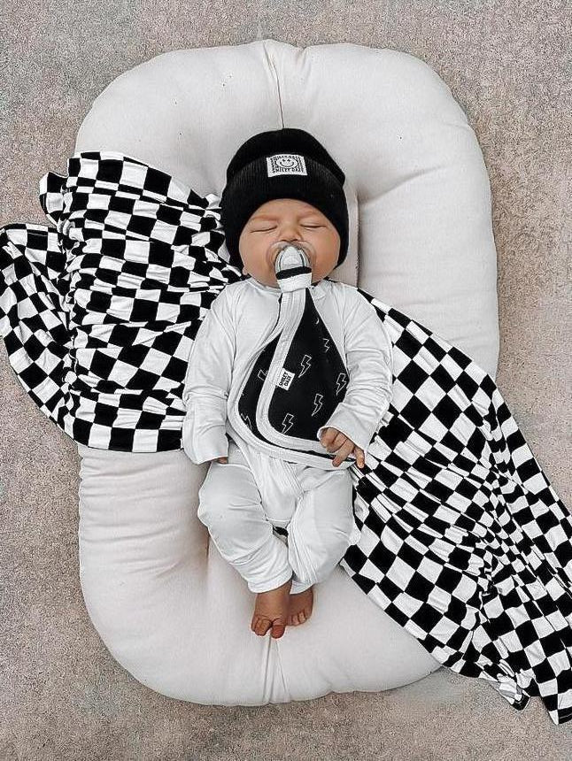 CHECKERED • BAMBOO SWADDLE BLANKET