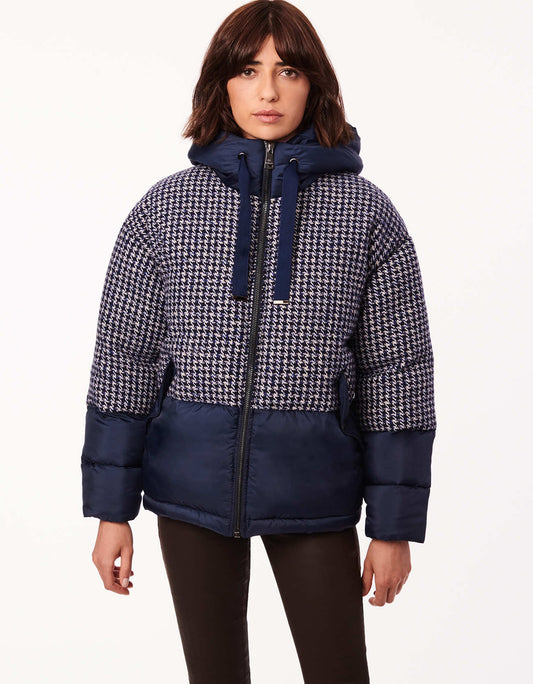 Bernardo Heavy Mixed Media Water Resistant Puffer Jacket in Navy Blue Size Large
