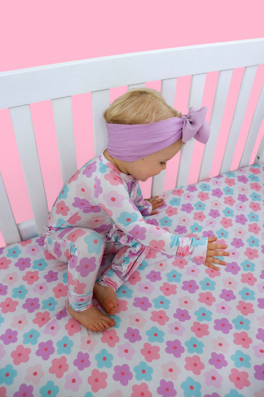 VIOLET FIELDS DREAM CRIB SHEET