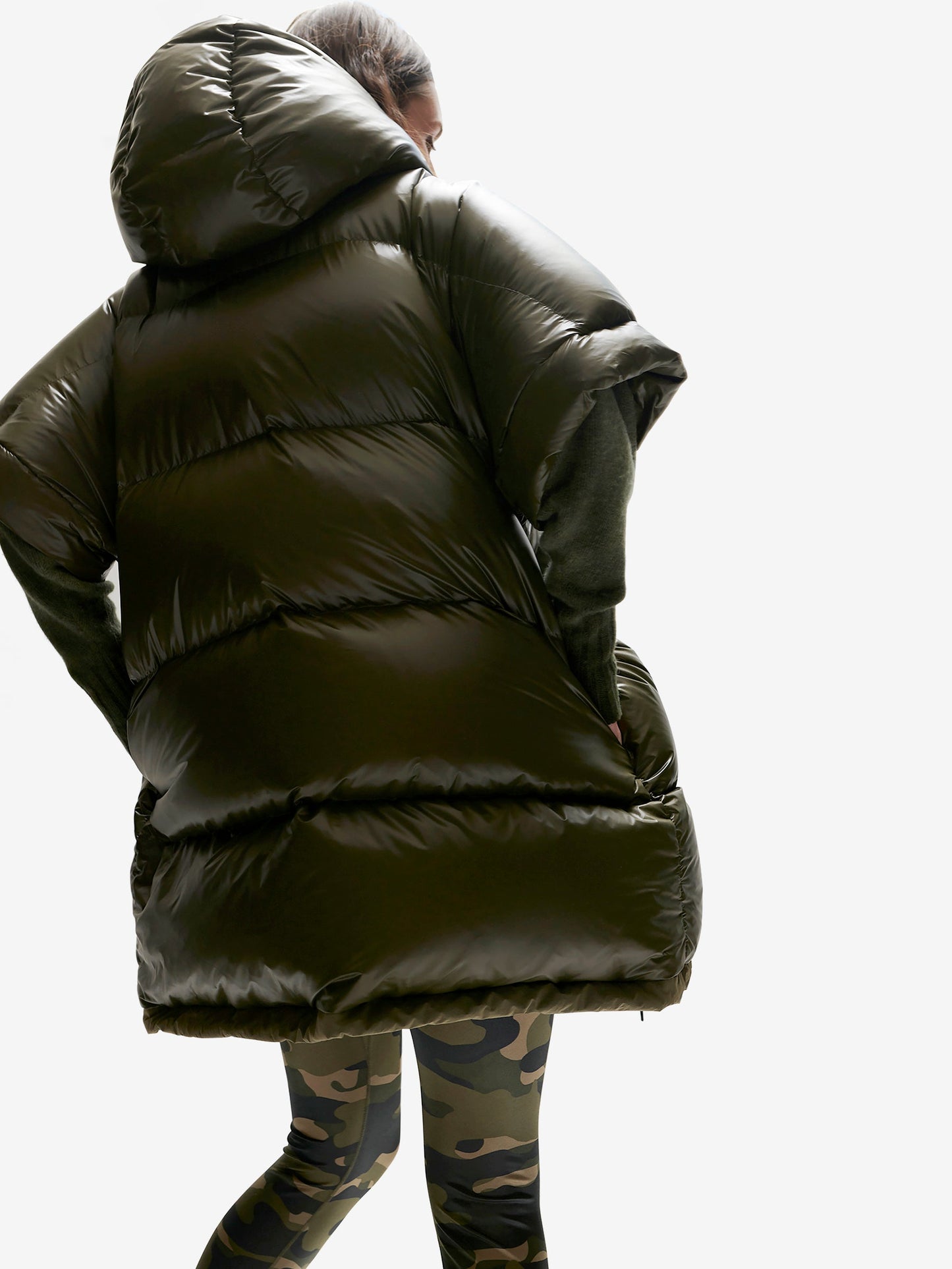 Long Down Vest - Olive