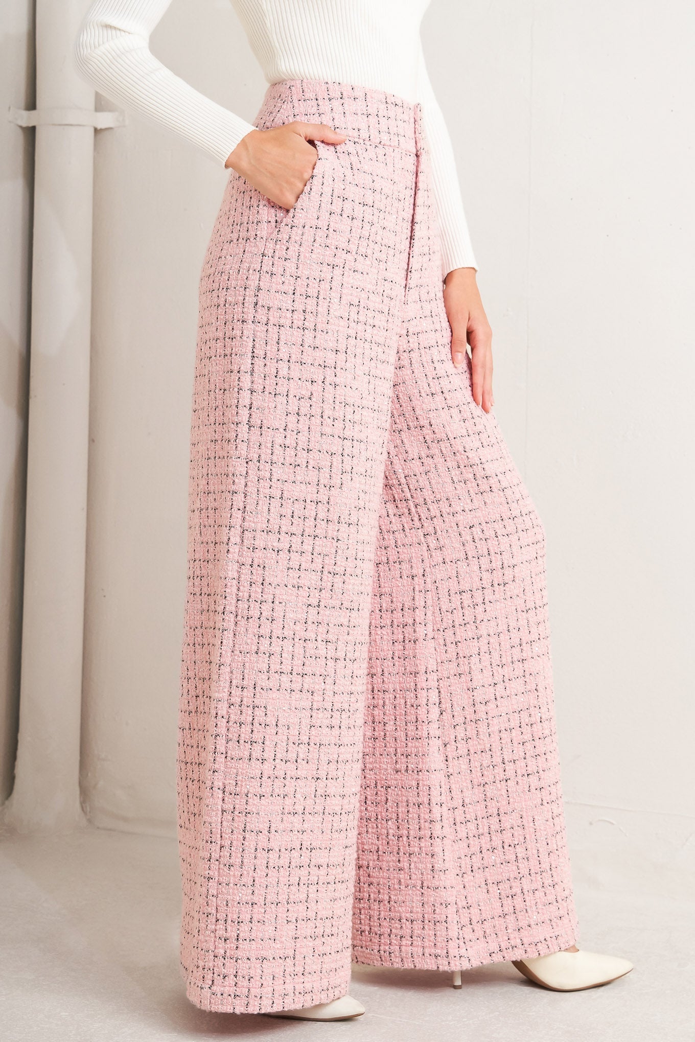 ROSÉ EDGE ENSEMBLE TWEED PANTS