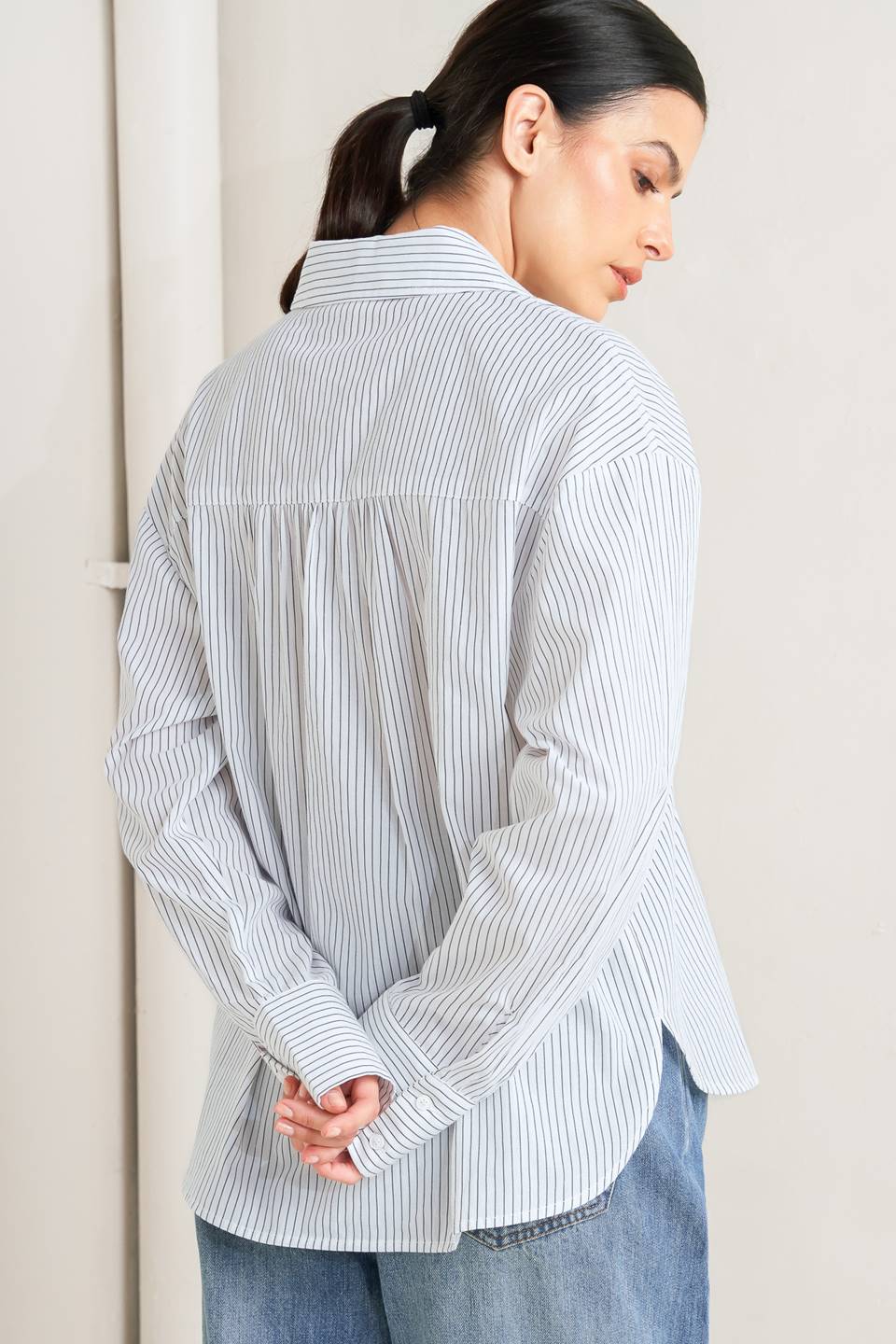 DAYLIGHT EDGE WOVEN TOP