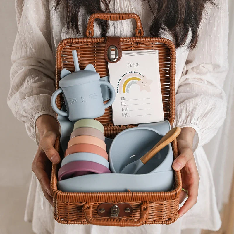 Vintage Style Baby Gift Box. 7Pcs
