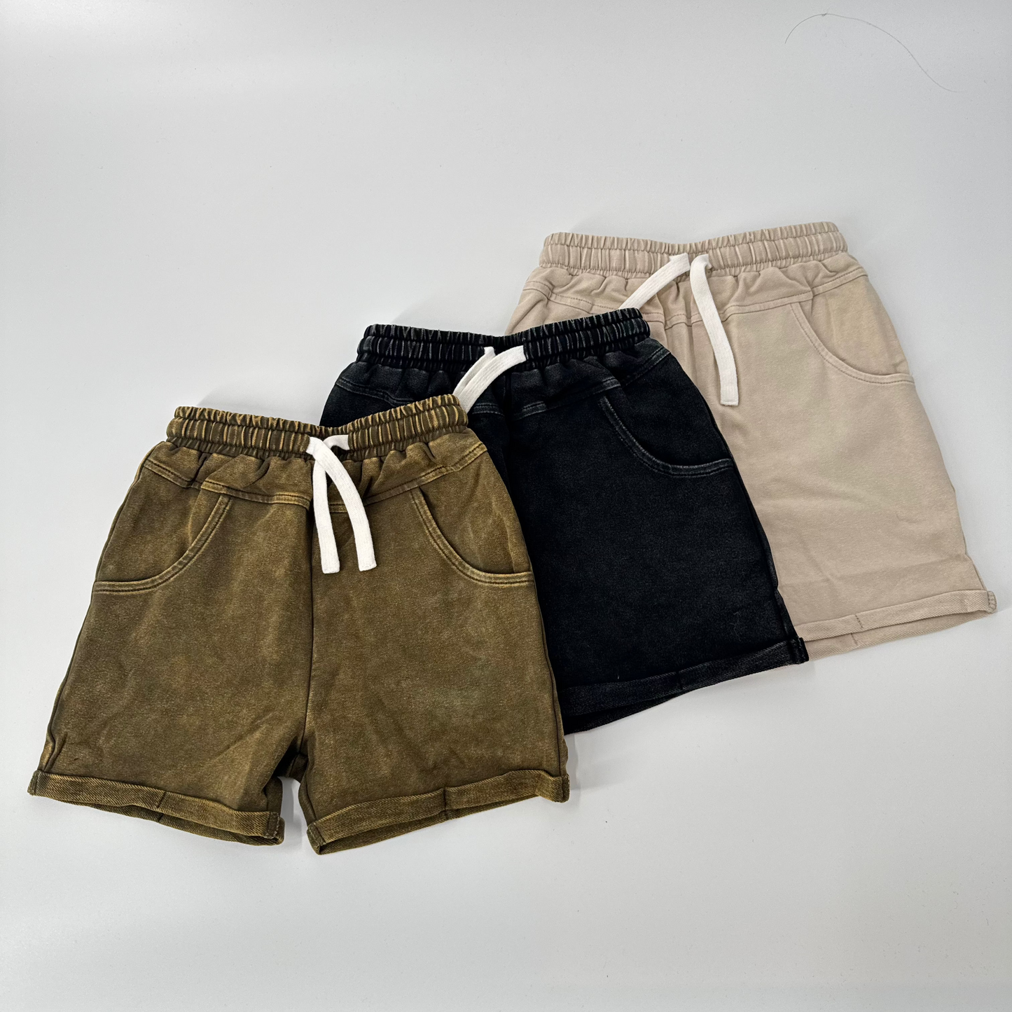 [PRE-ORDER] VINTAGE WASH SHORTS - KHAKI