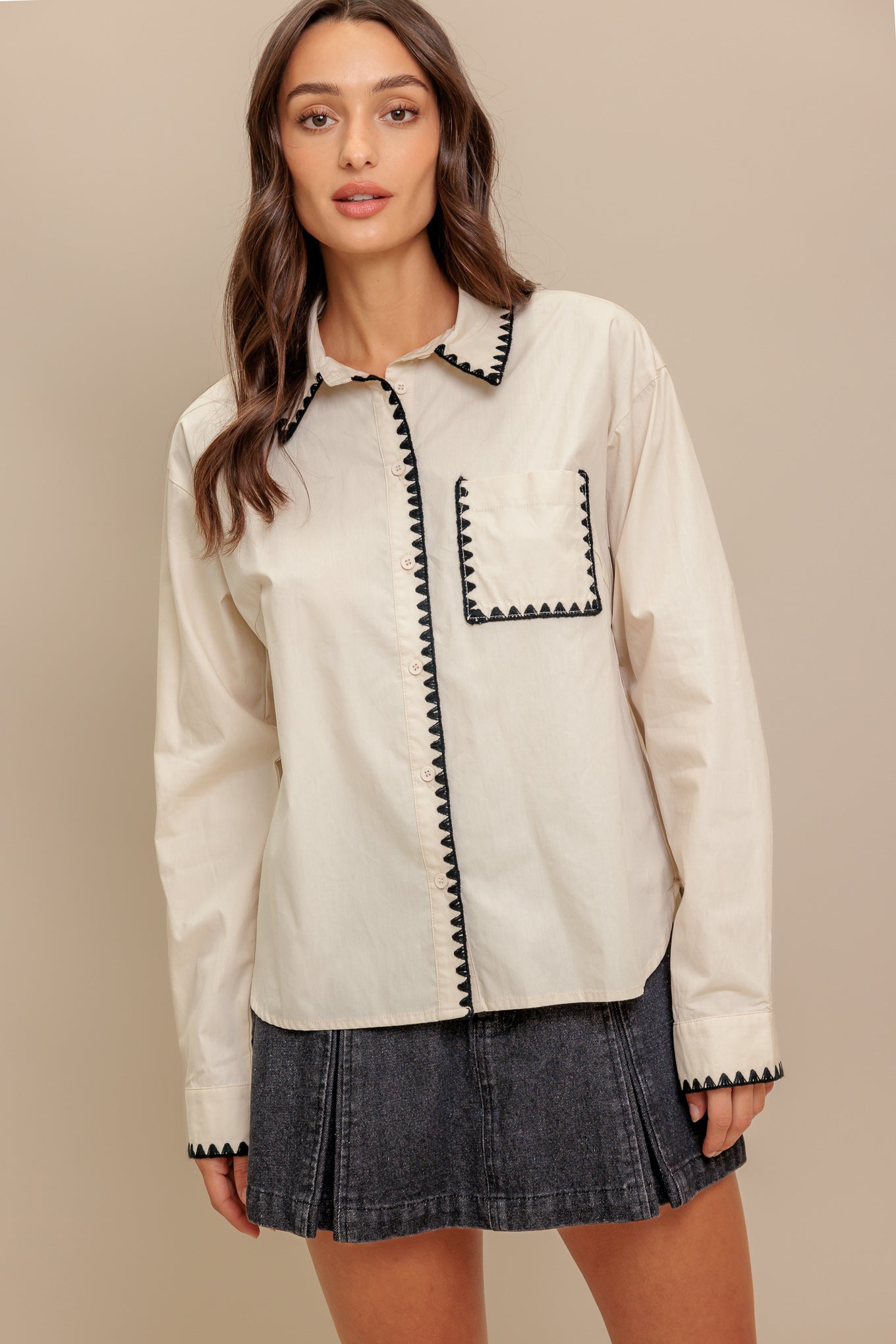 MONO EDGE WOVEN TOP