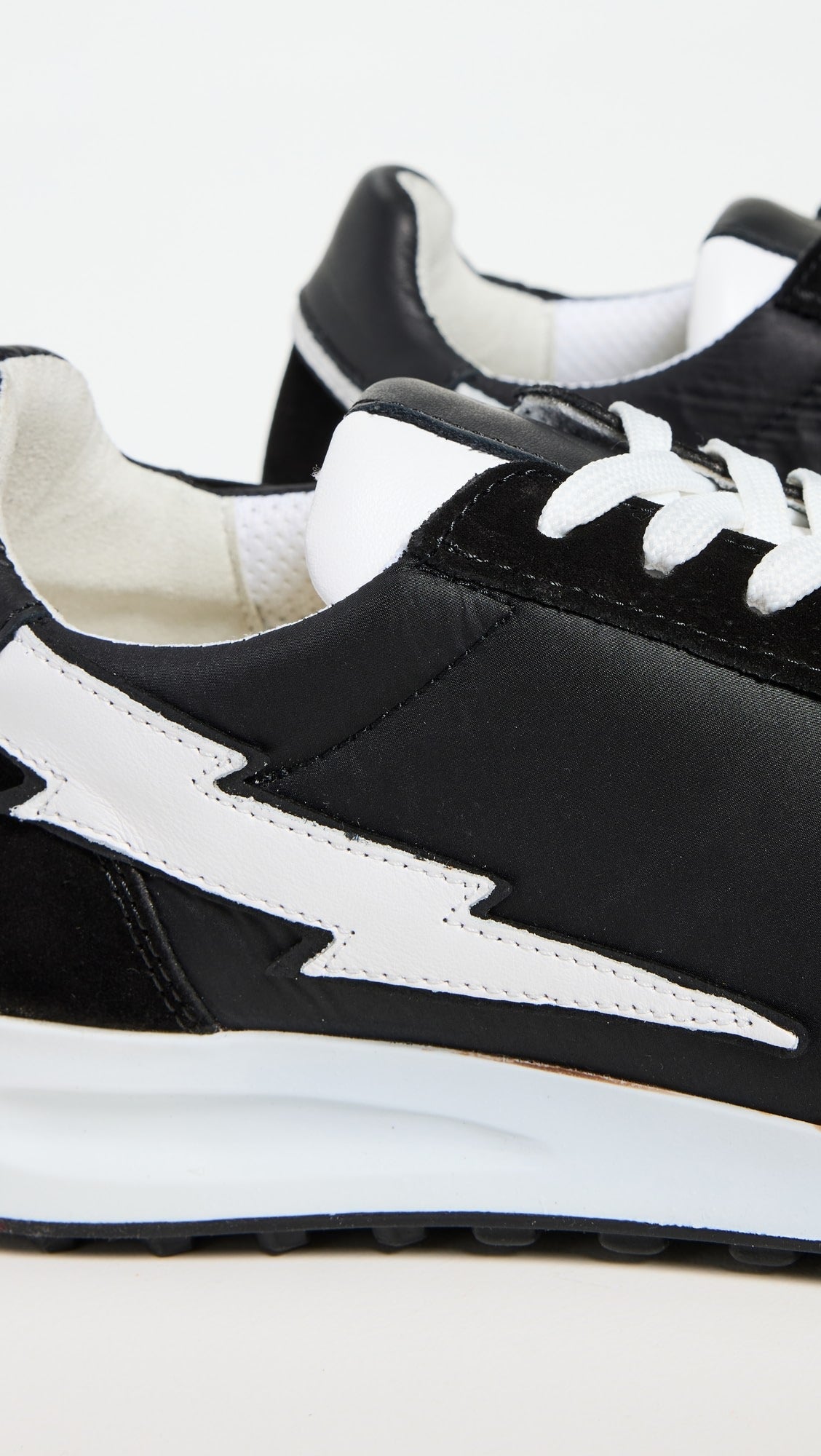 Moyo 1 Shabani (Women's)