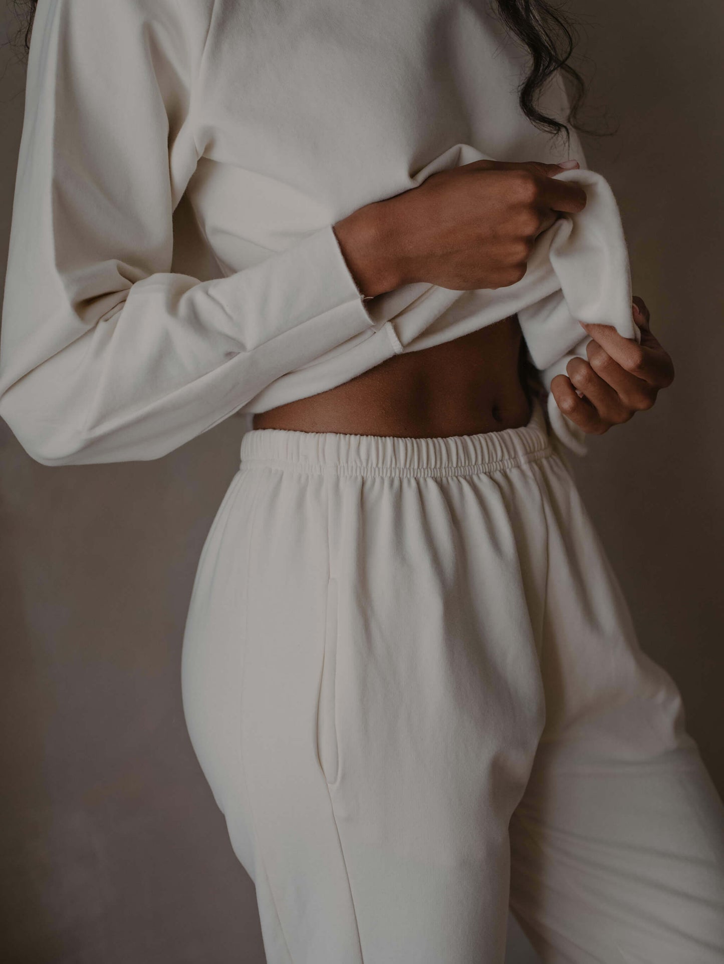 The Sweatshirt - Women's