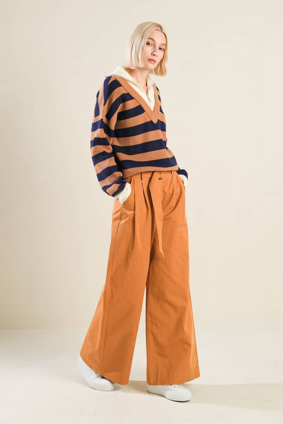A PASSIONATE HEART SWEATER TOP - Mack & Harvie