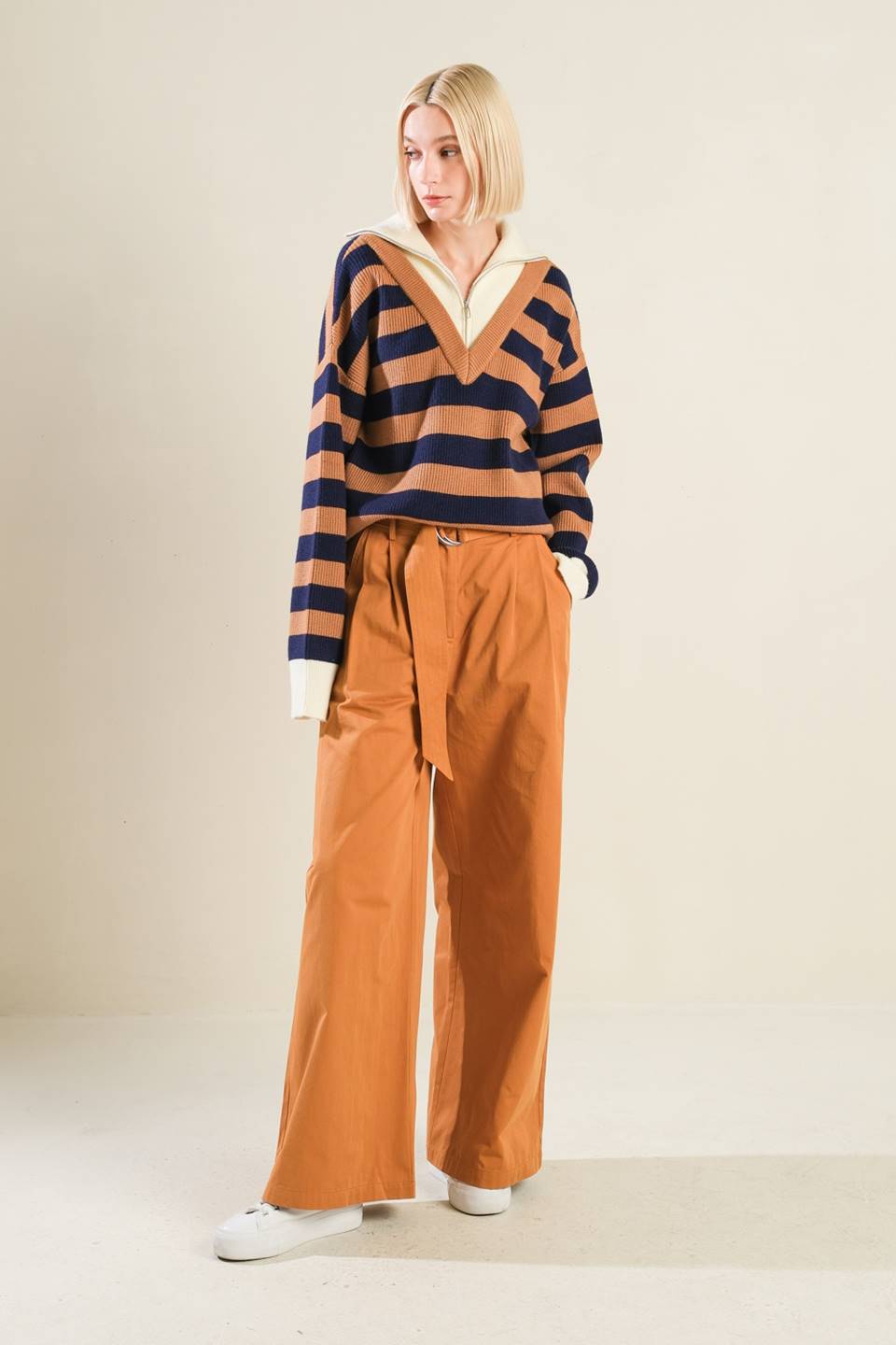 A PASSIONATE HEART SWEATER TOP - Mack & Harvie