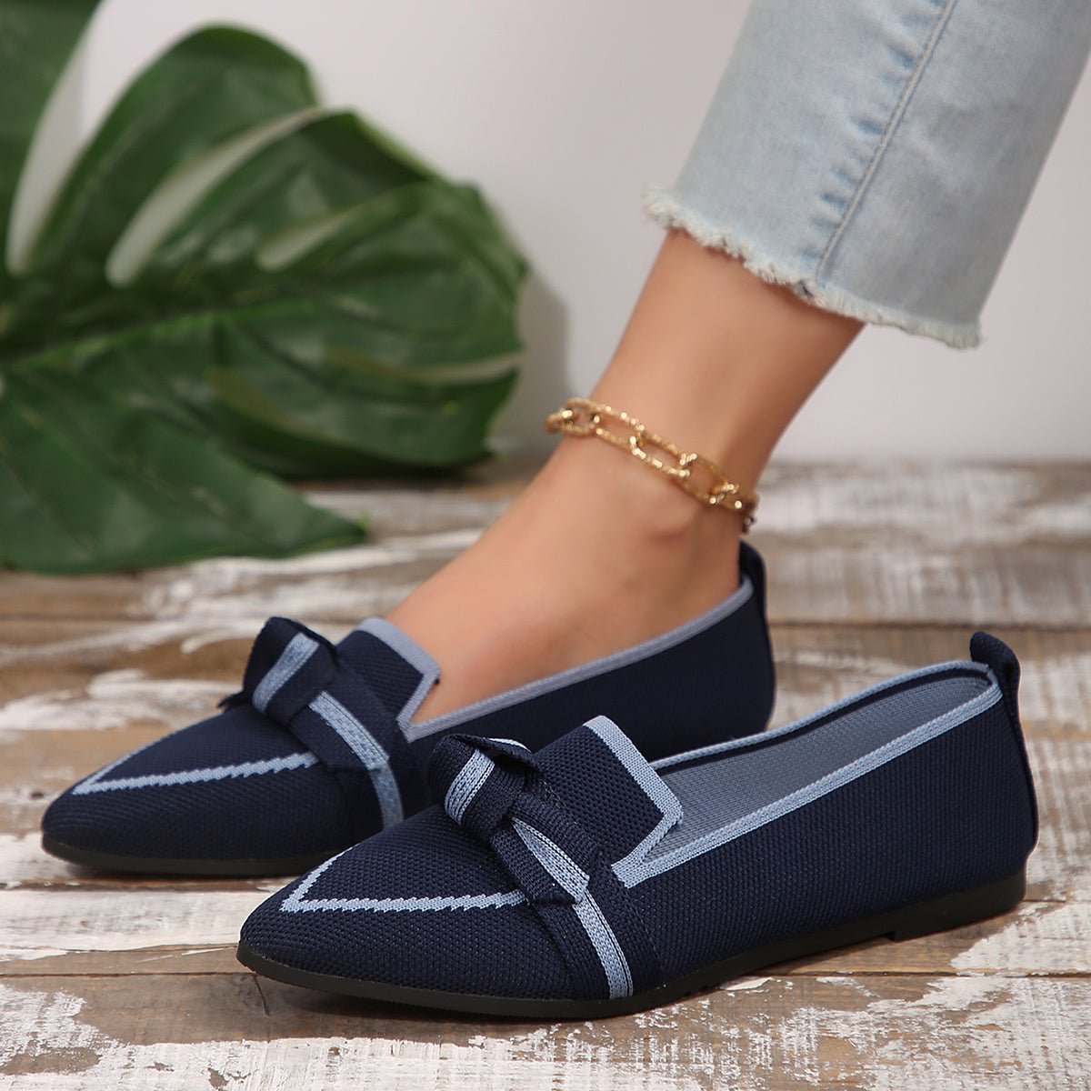 Bow Contrast Trim Point Toe Loafers - Mack & Harvie