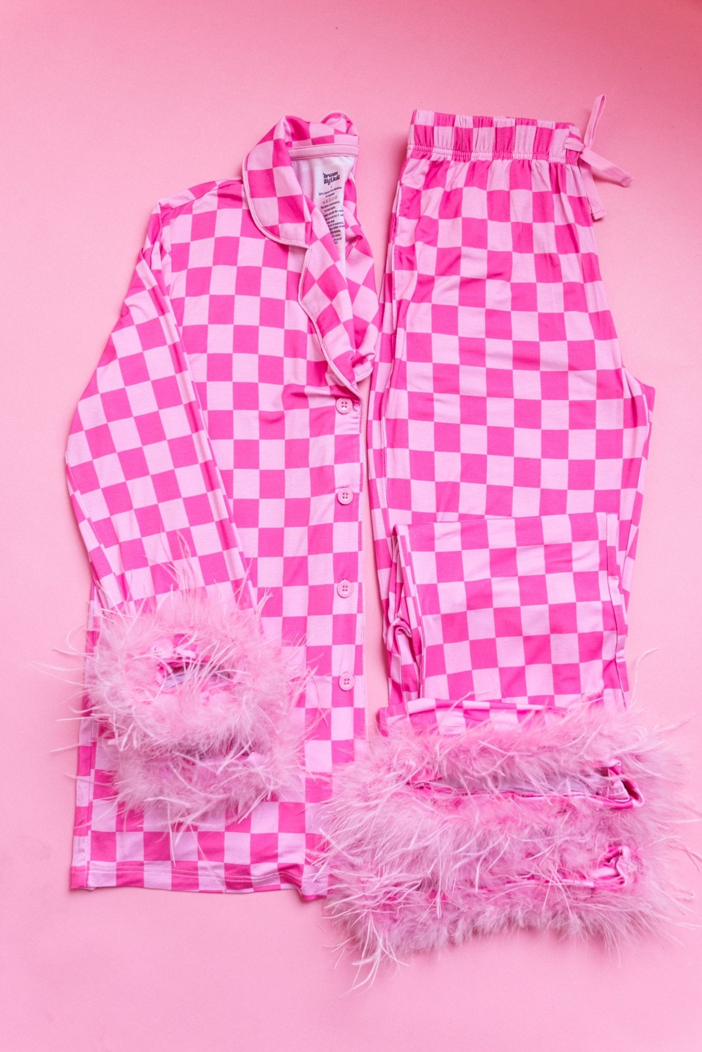 BUBBLEGUM CHECKERS WOMEN’S RELAXED FLARE FEATHERED DREAM SET - Mack & Harvie