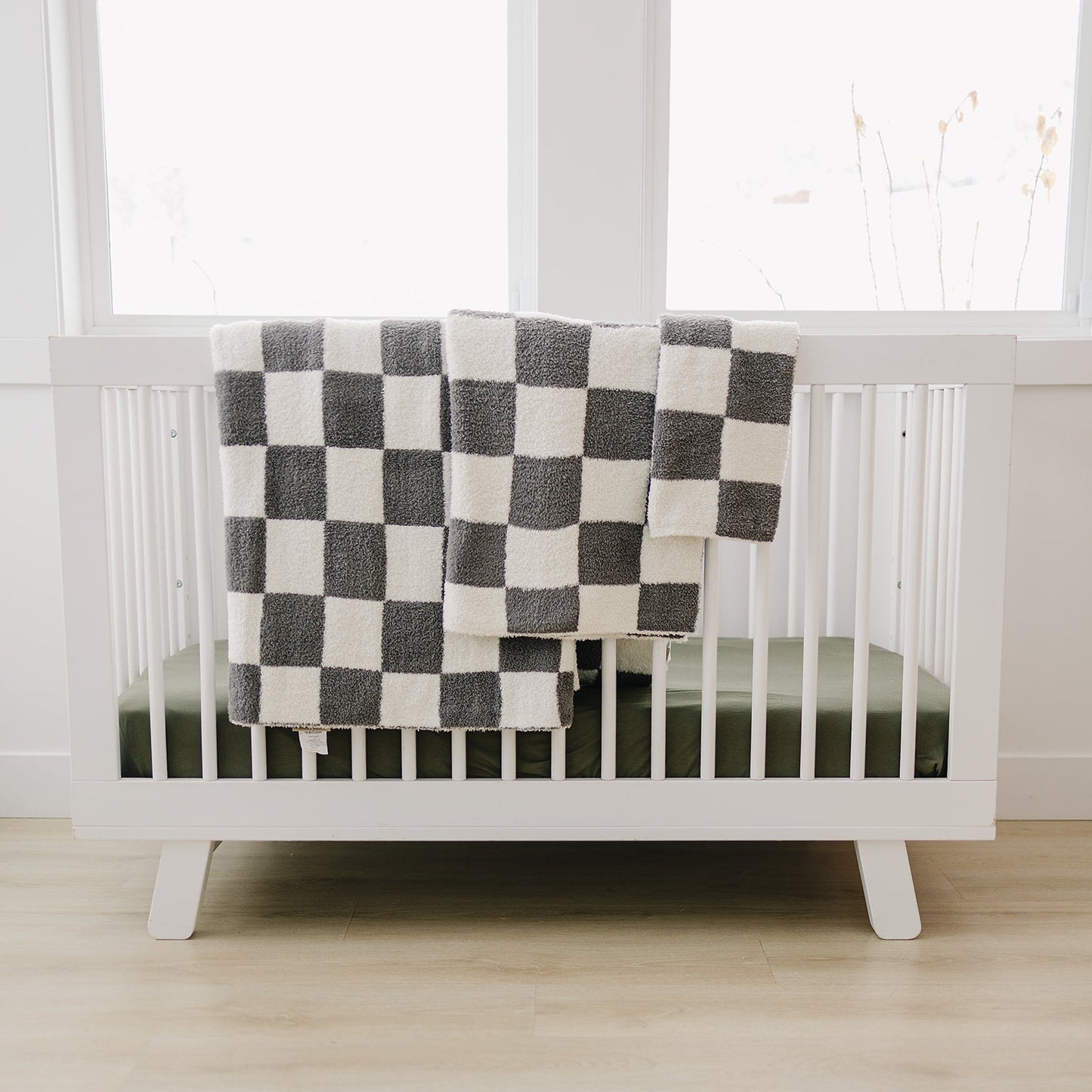 Charcoal Checkered Plush Blanket - Mack & Harvie