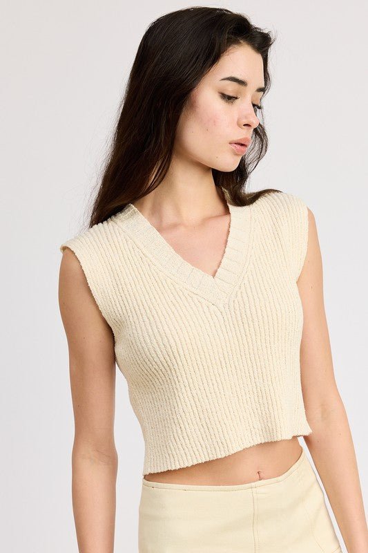 CROP VEST STYLE TOP - Mack & Harvie