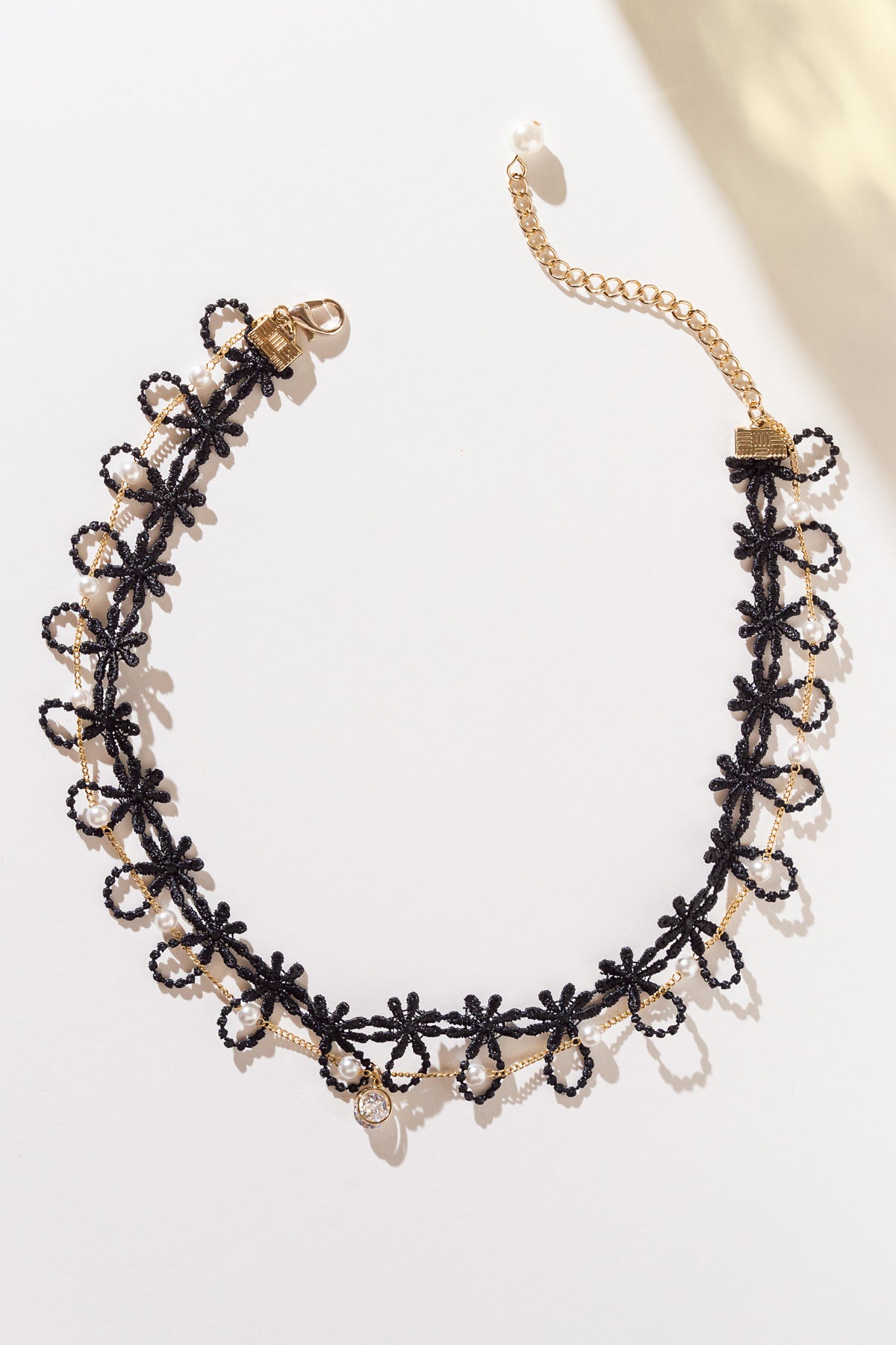 DAISY CHAIN PEARLS CHOKER - Mack & Harvie