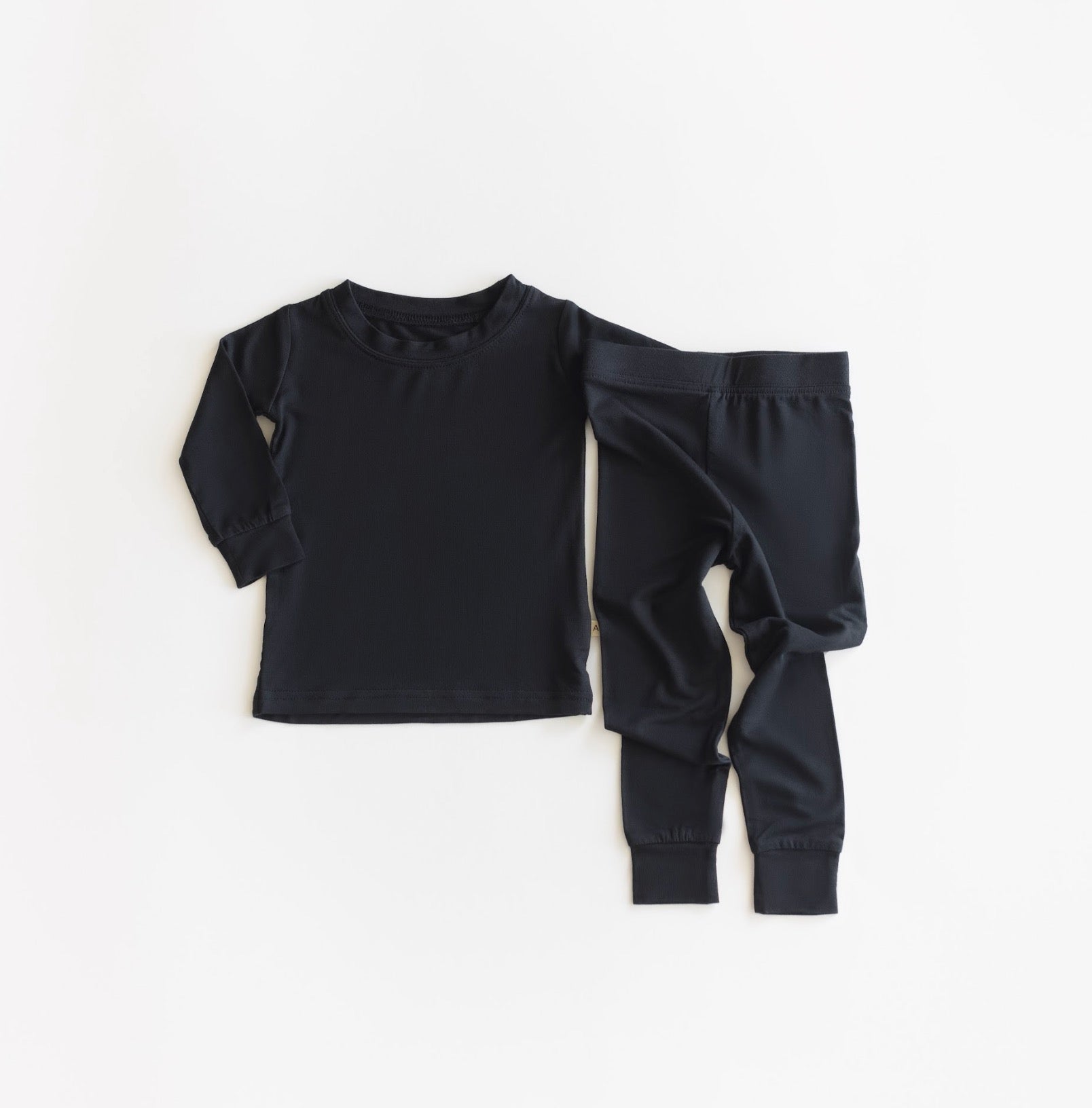 Essential Two Piece Pajama Set - Mack & Harvie
