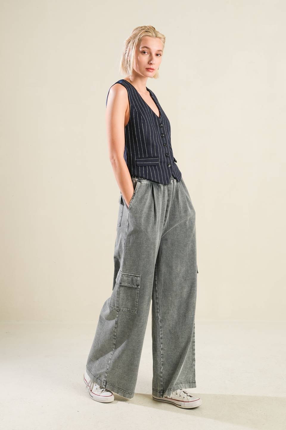 FOREVER CONNECTED WOVEN VEST - Mack & Harvie