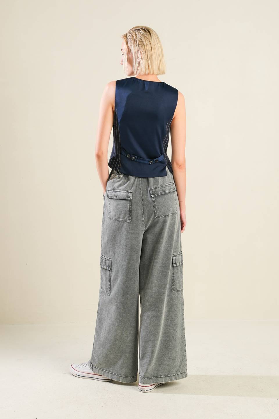 FOREVER CONNECTED WOVEN VEST - Mack & Harvie