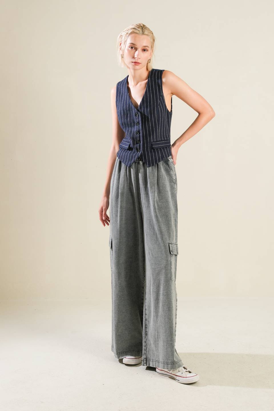 FOREVER CONNECTED WOVEN VEST - Mack & Harvie