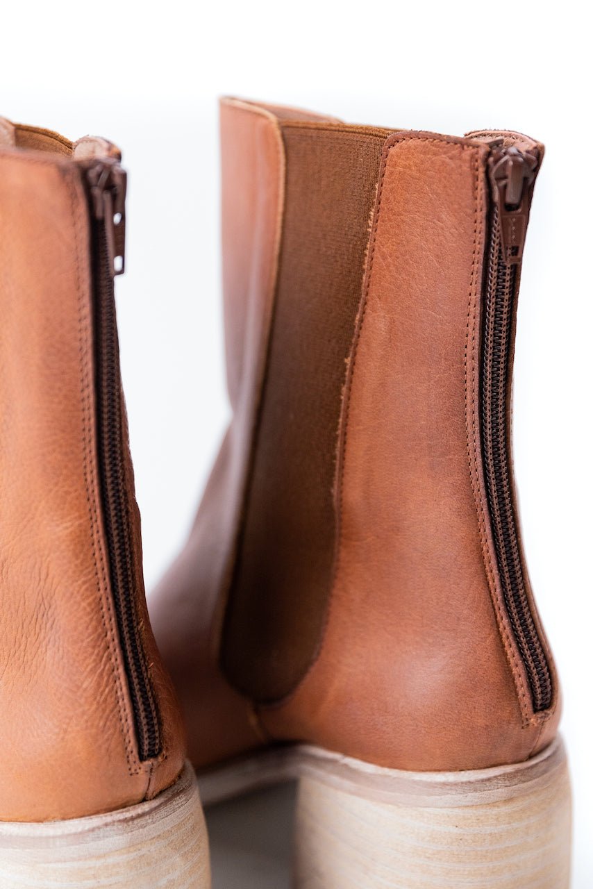 Free People Essential Chelsea Boots - Mack & Harvie