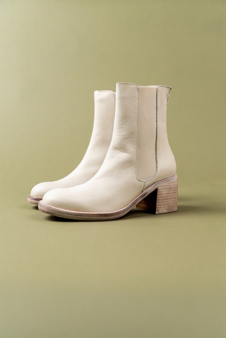 Free People Essential Chelsea Boots - Mack & Harvie