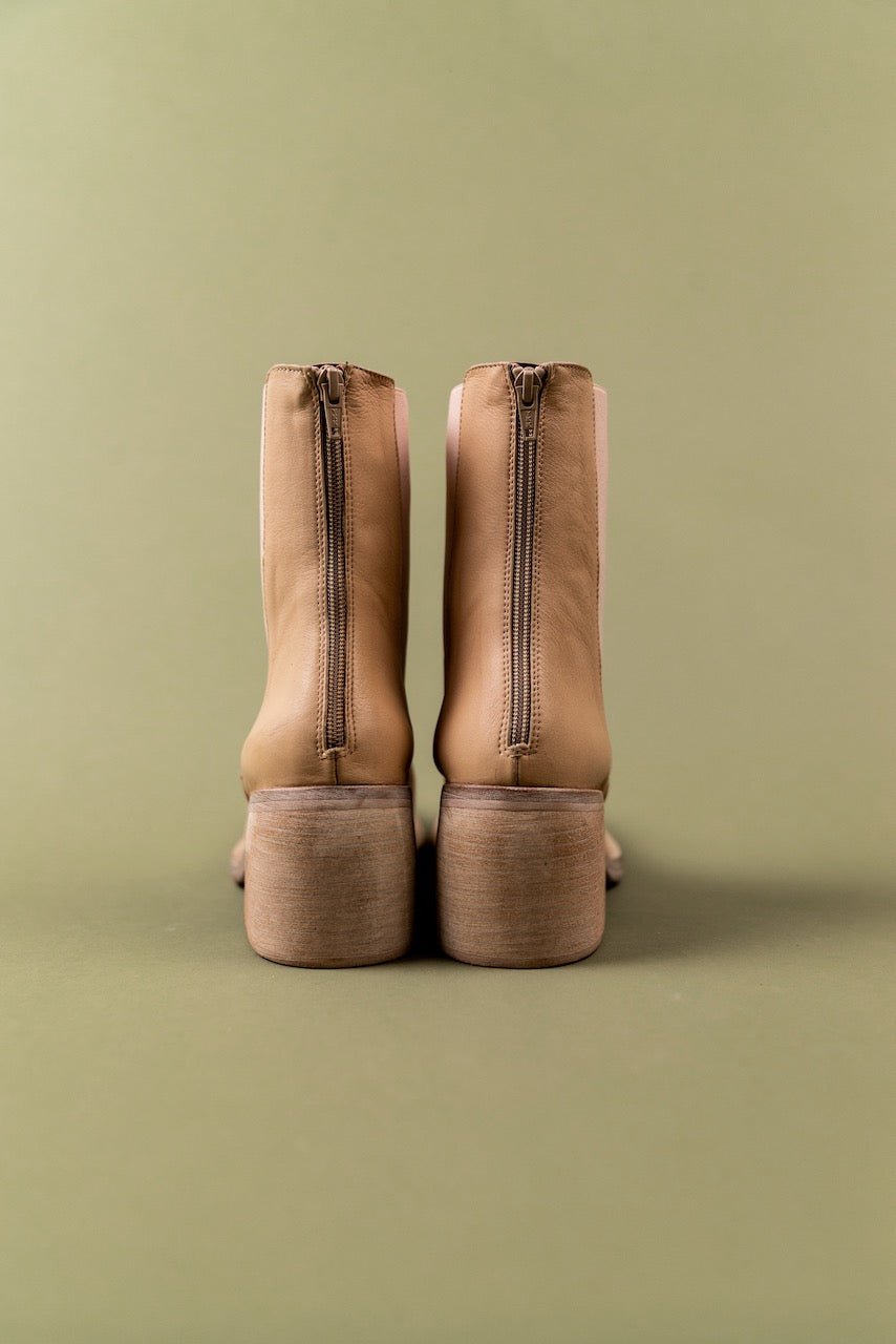 Free People Essential Chelsea Boots - Mack & Harvie