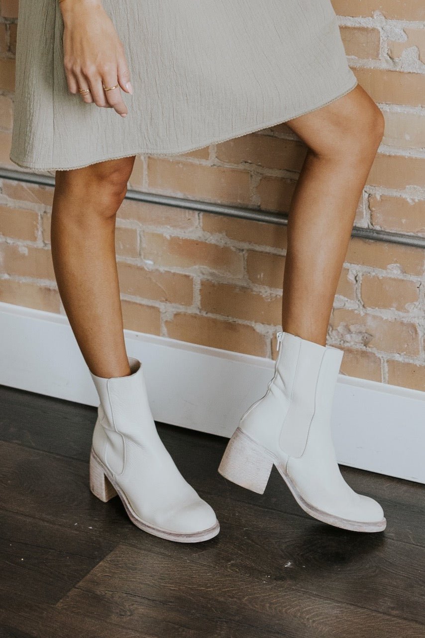 Free People Essential Chelsea Boots - Mack & Harvie