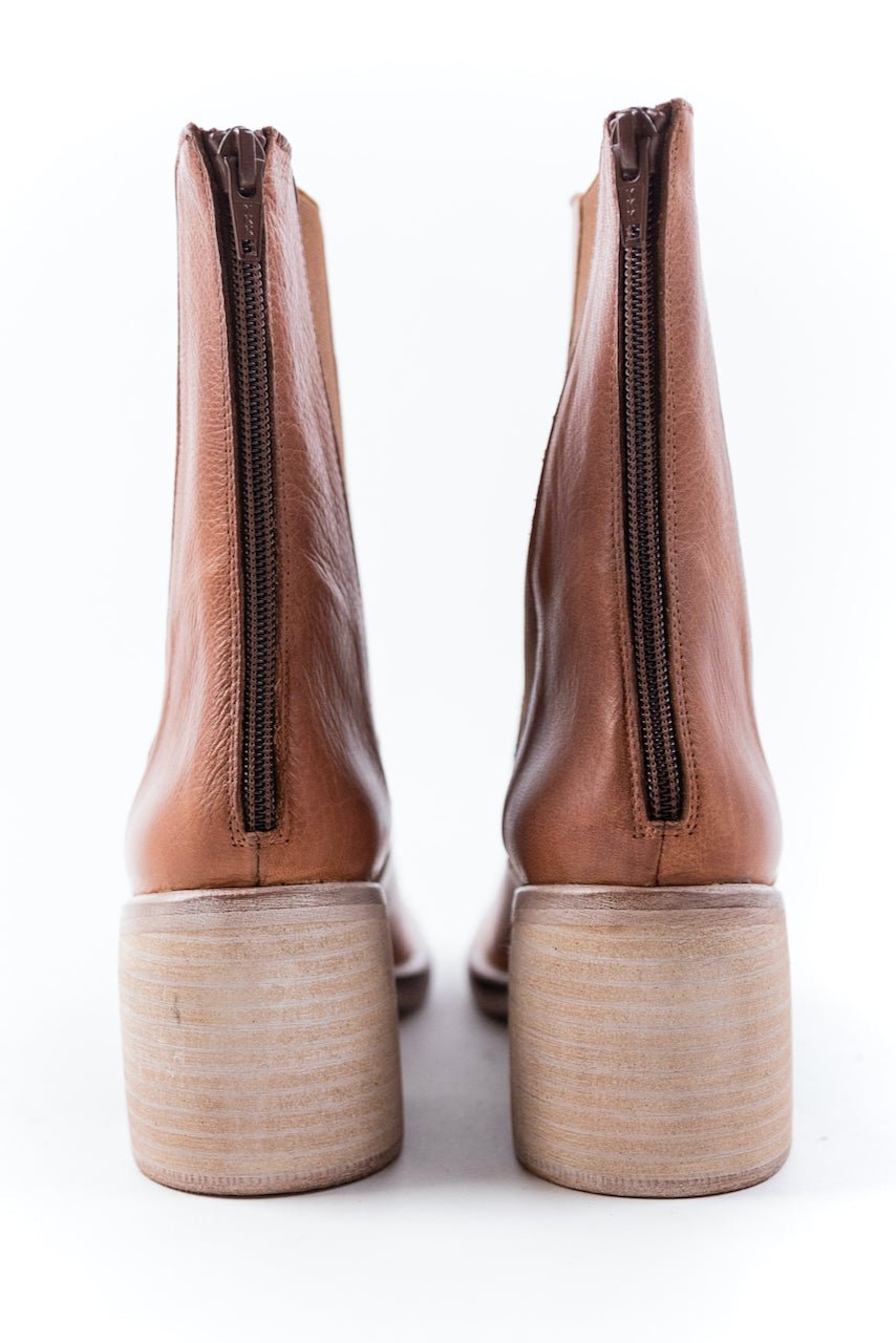 Free People Essential Chelsea Boots - Mack & Harvie