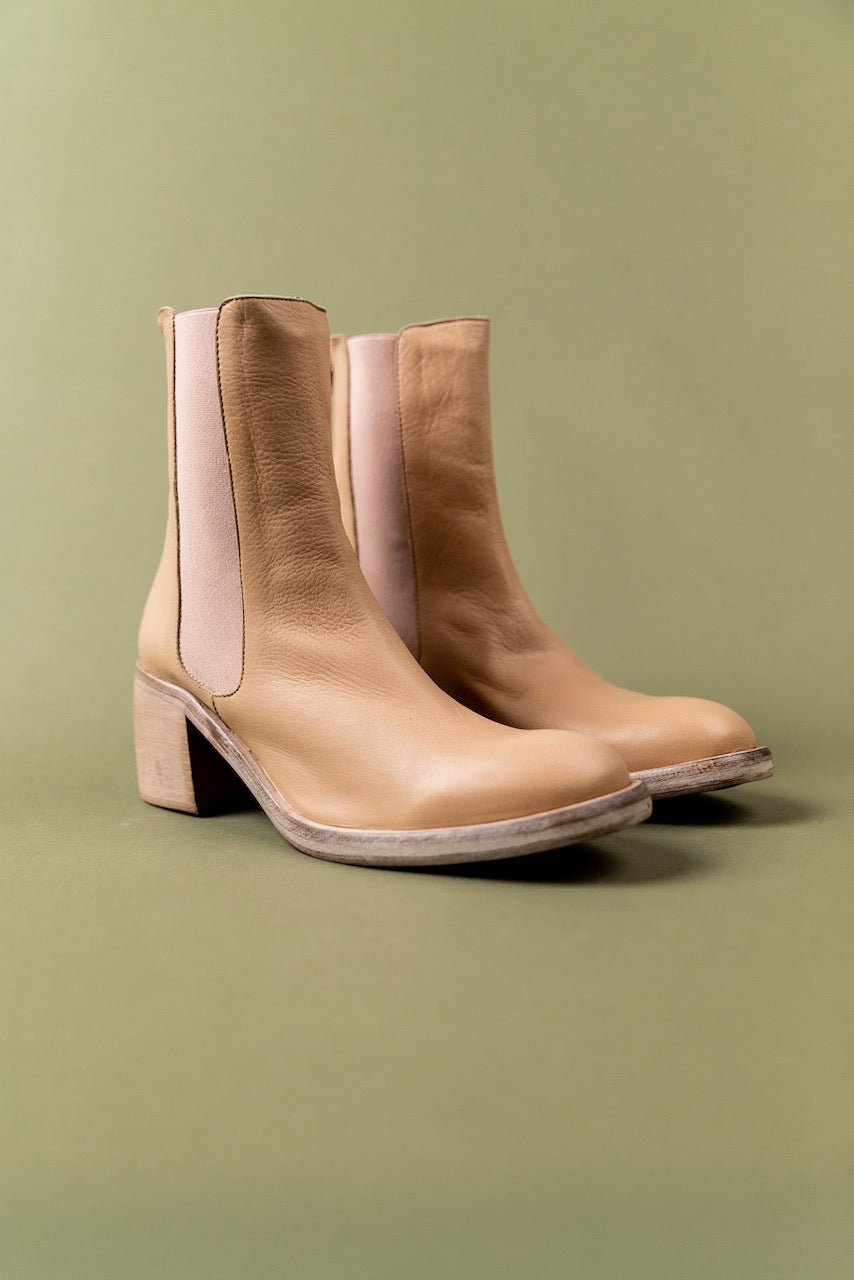Free People Essential Chelsea Boots - Mack & Harvie