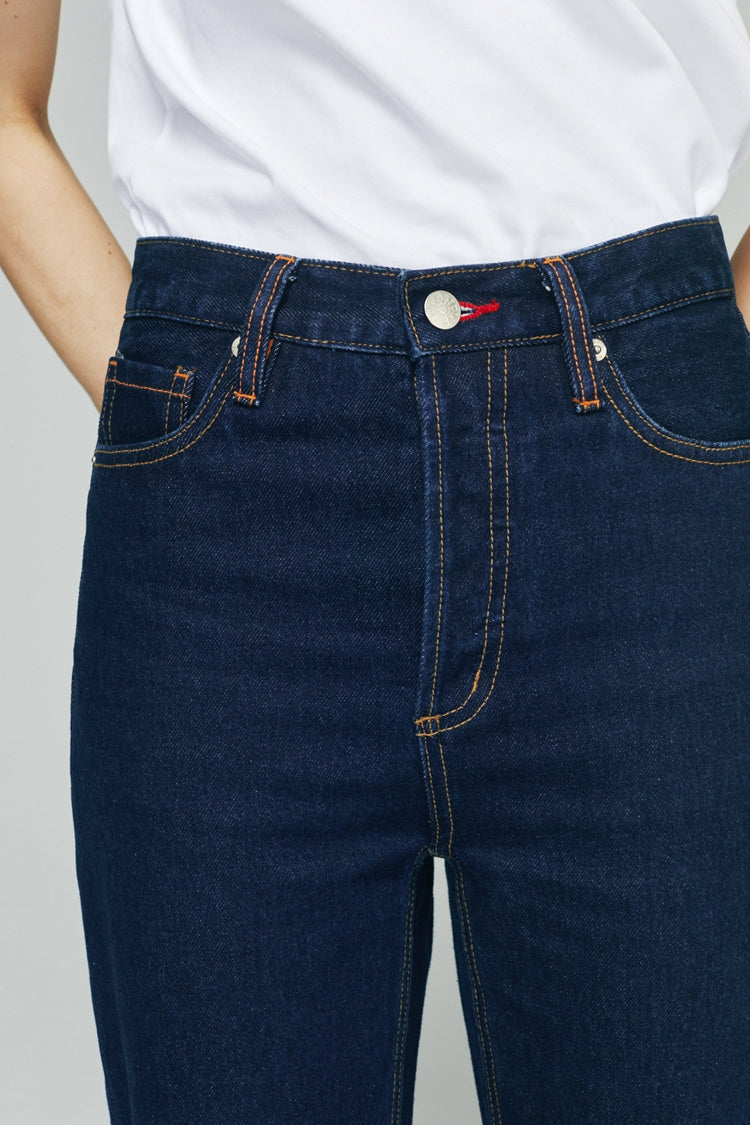 Manhattan High Rise Straight Ankle Jeans