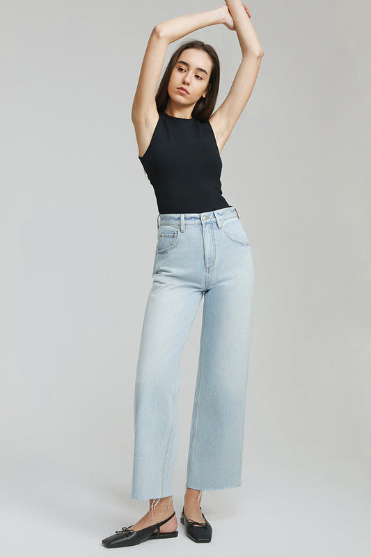 Moon Curve Raw Hem Crop Jeans HJ129