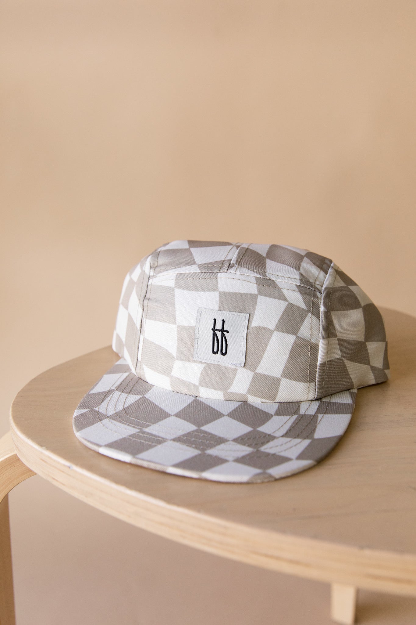 Snap Back | Wavy Checker
