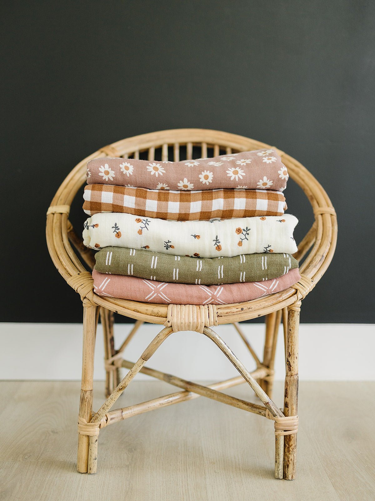 Just Peachy Muslin Quilt - Mack & Harvie